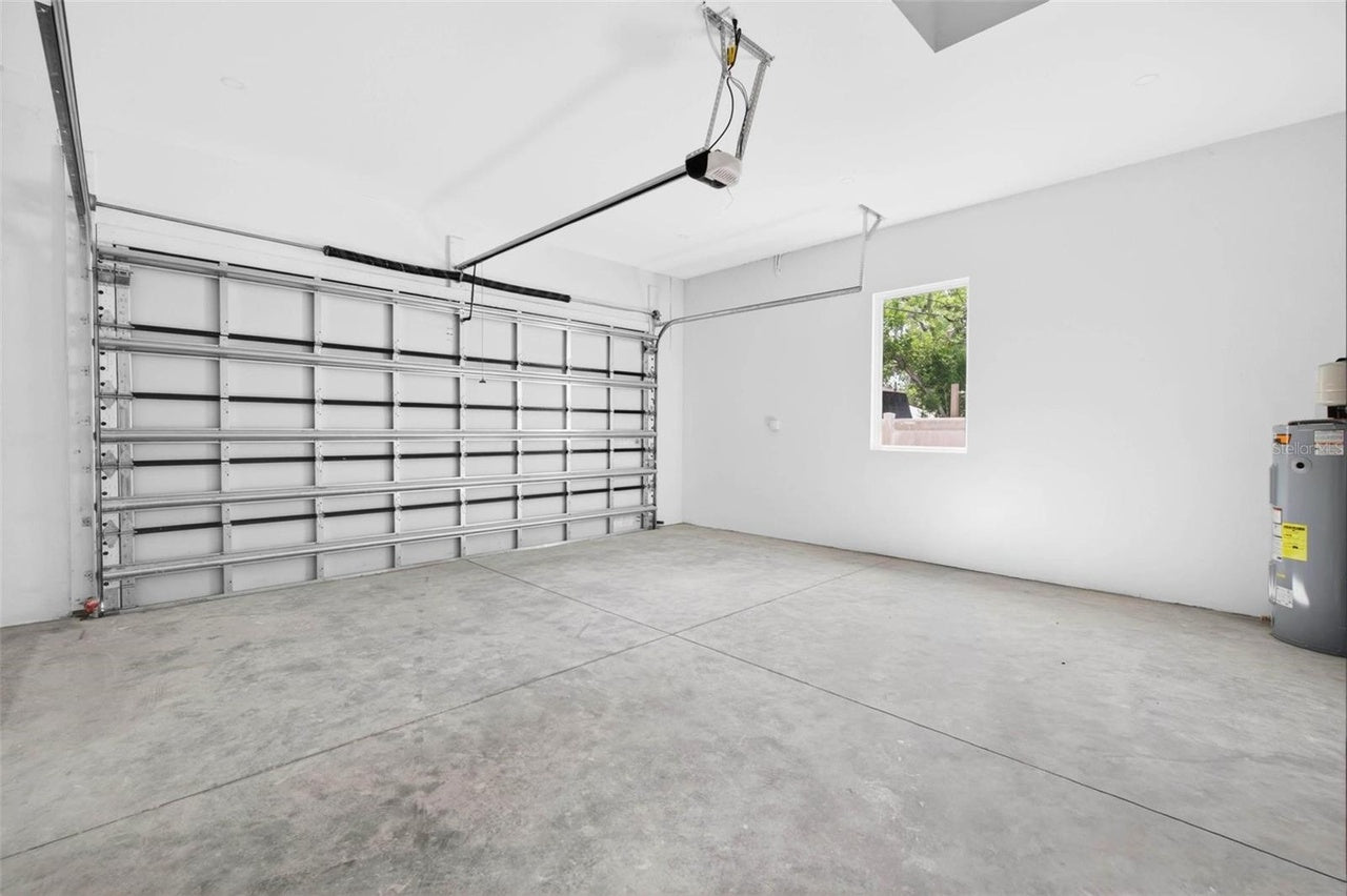 4365 Iris St N - $779,000