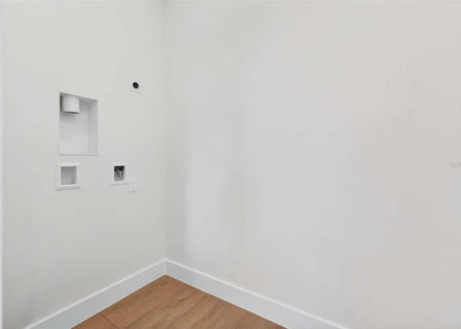 4365 Iris St N - $779,000