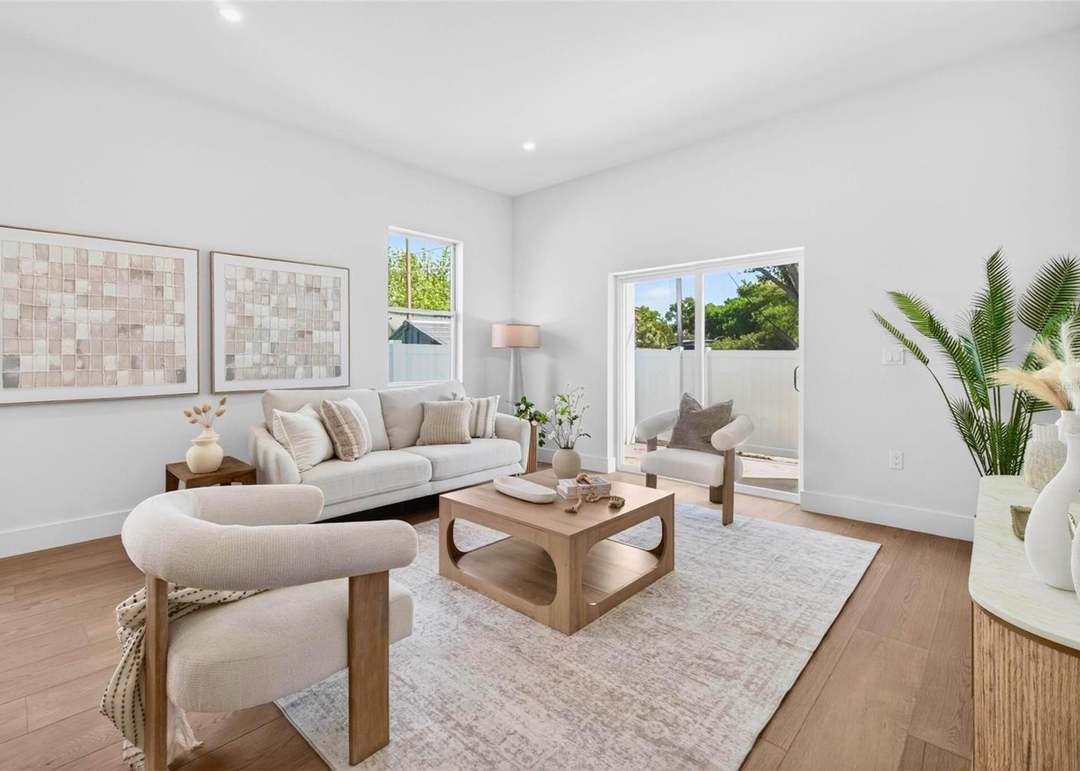 4365 Iris St N - $779,000
