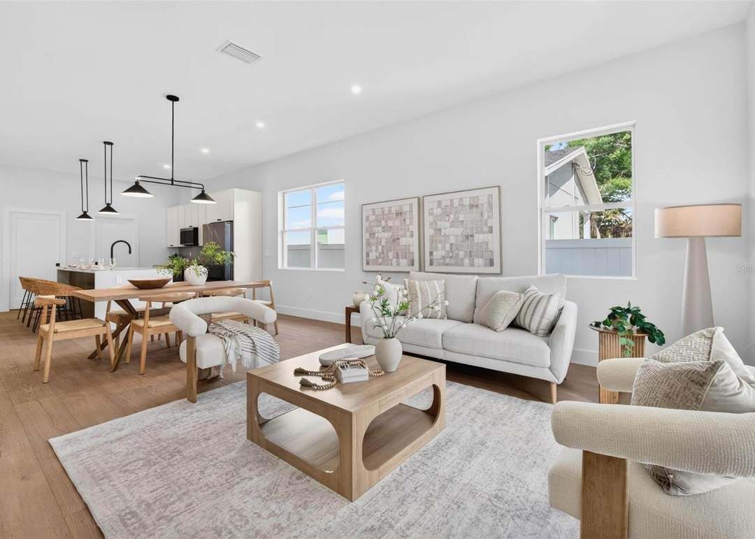 4365 Iris St N - $779,000