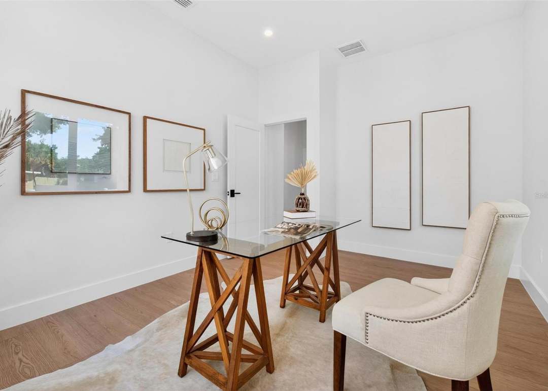 4365 Iris St N - $779,000