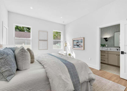 4365 Iris St N - $779,000