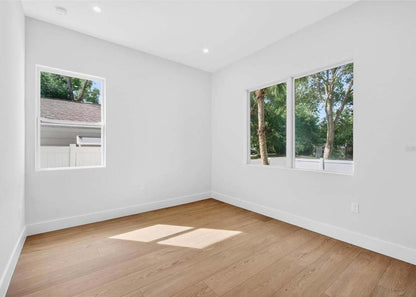 4365 Iris St N - $779,000