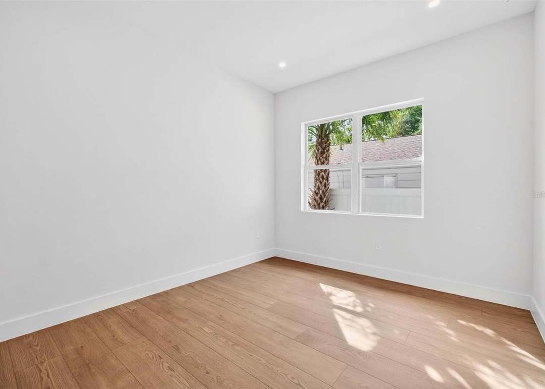 4365 Iris St N - $779,000