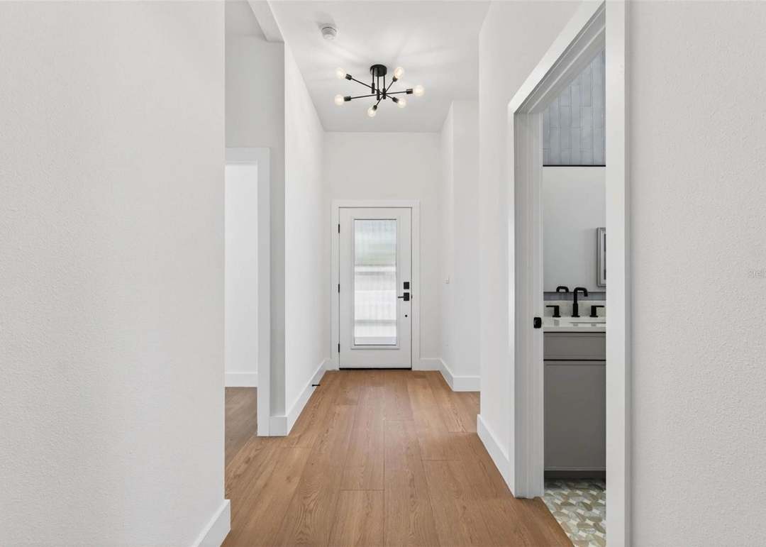 4365 Iris St N - $779,000
